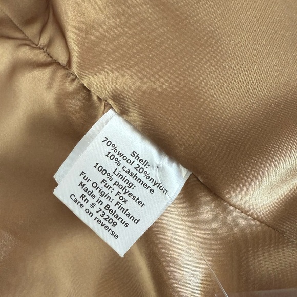 Marvin Richards Tan Trench Coat with Fur Collar - Picture 5 of 11